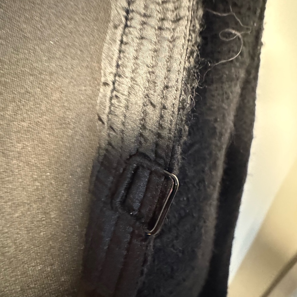 Vince Elegant Black Textured Jacket - Picture 6 of 6
